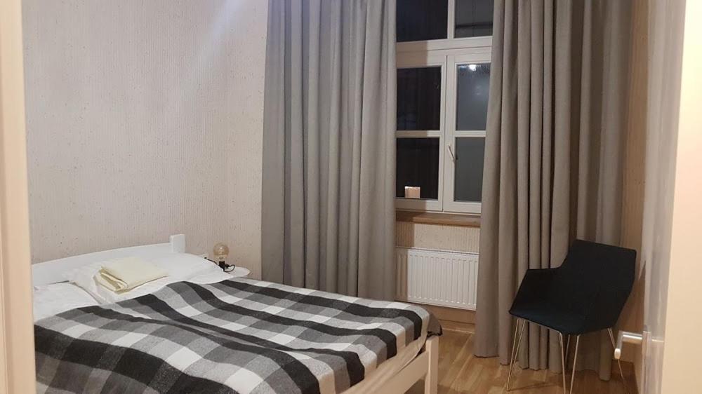 Lviv Wall Street Apt Экстерьер фото